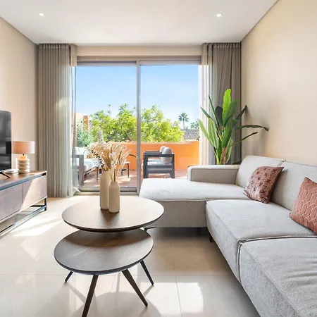 Ultimate - Sunny Escape In Sotoserena